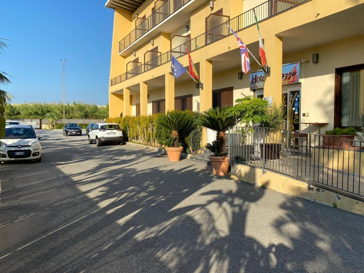 Hotel Милаццо Экстерьер фото
