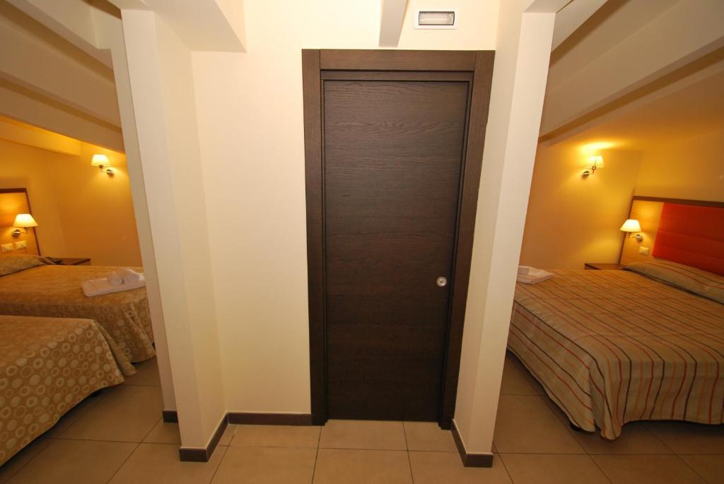 Hotel Милаццо Экстерьер фото